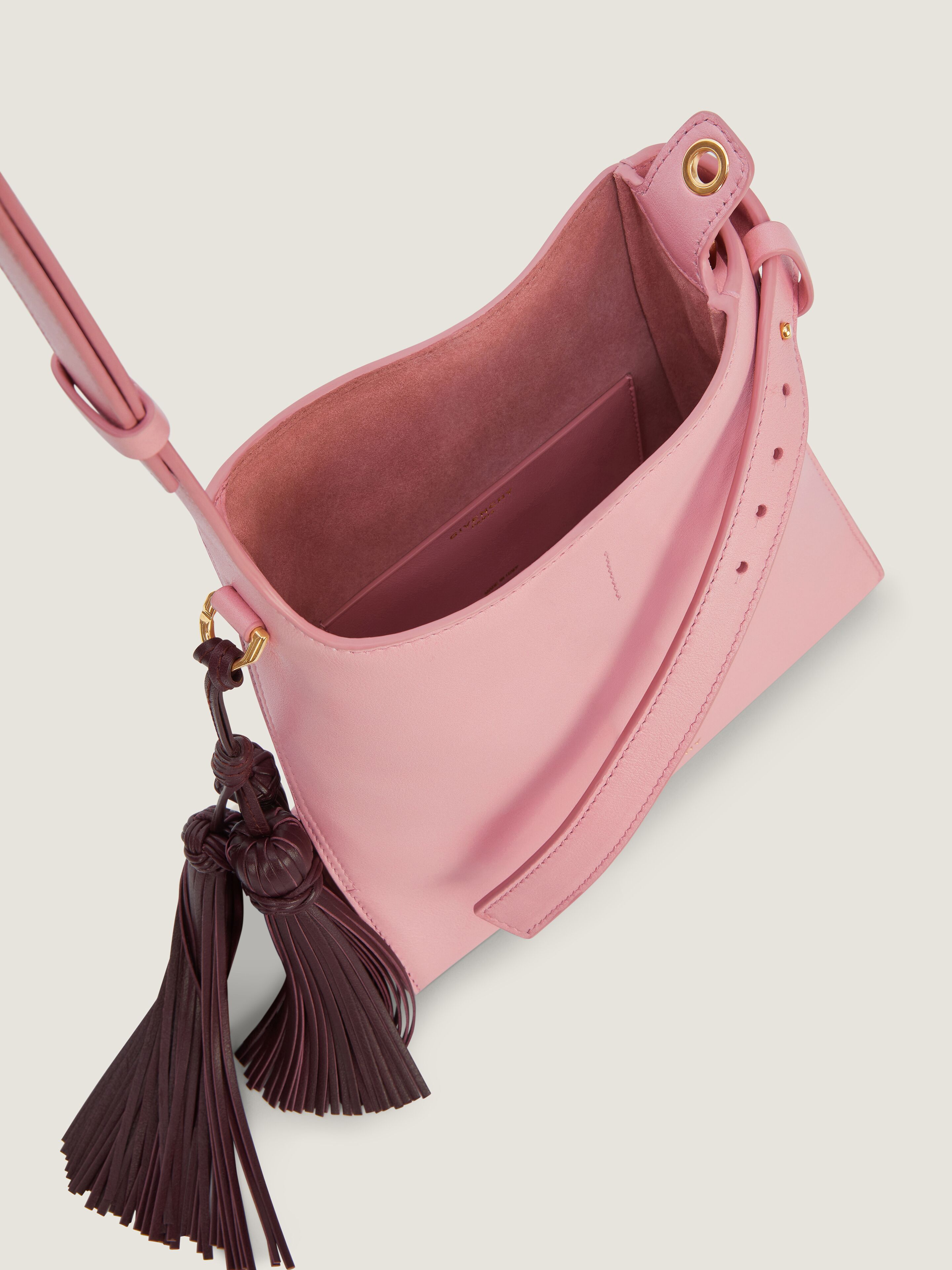 カナダ発【JENNY BIRD】ミニ トームフープ 関税込 Mini Belted Hobo bag in leather | Givenchy CA | Givenchy