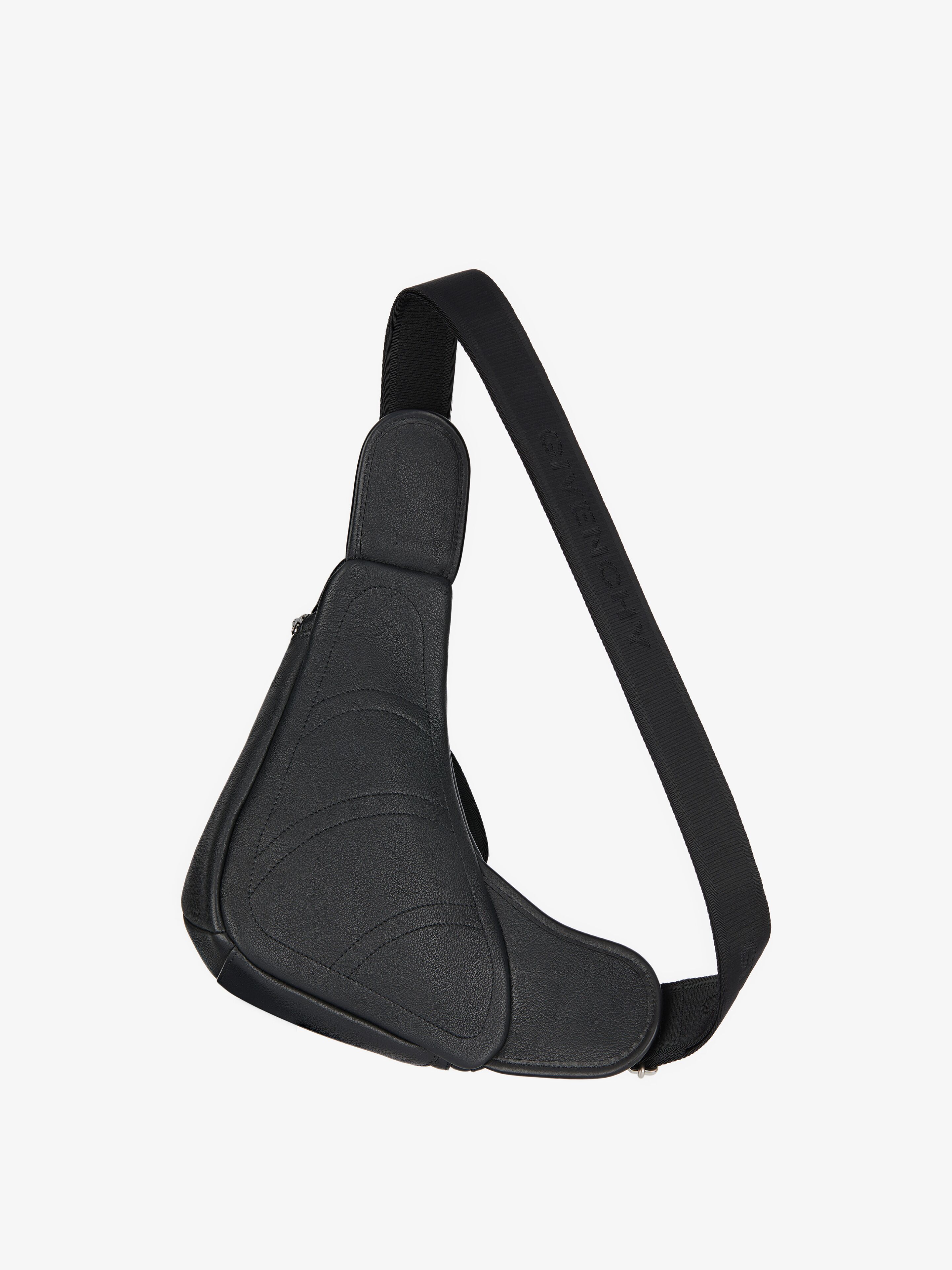 ★GIVENCHY★25SS★スモール G トライアングル クロスバッグ BKU Small G-Zip Triangle bag in leather | Givenchy DE | Givenchy
