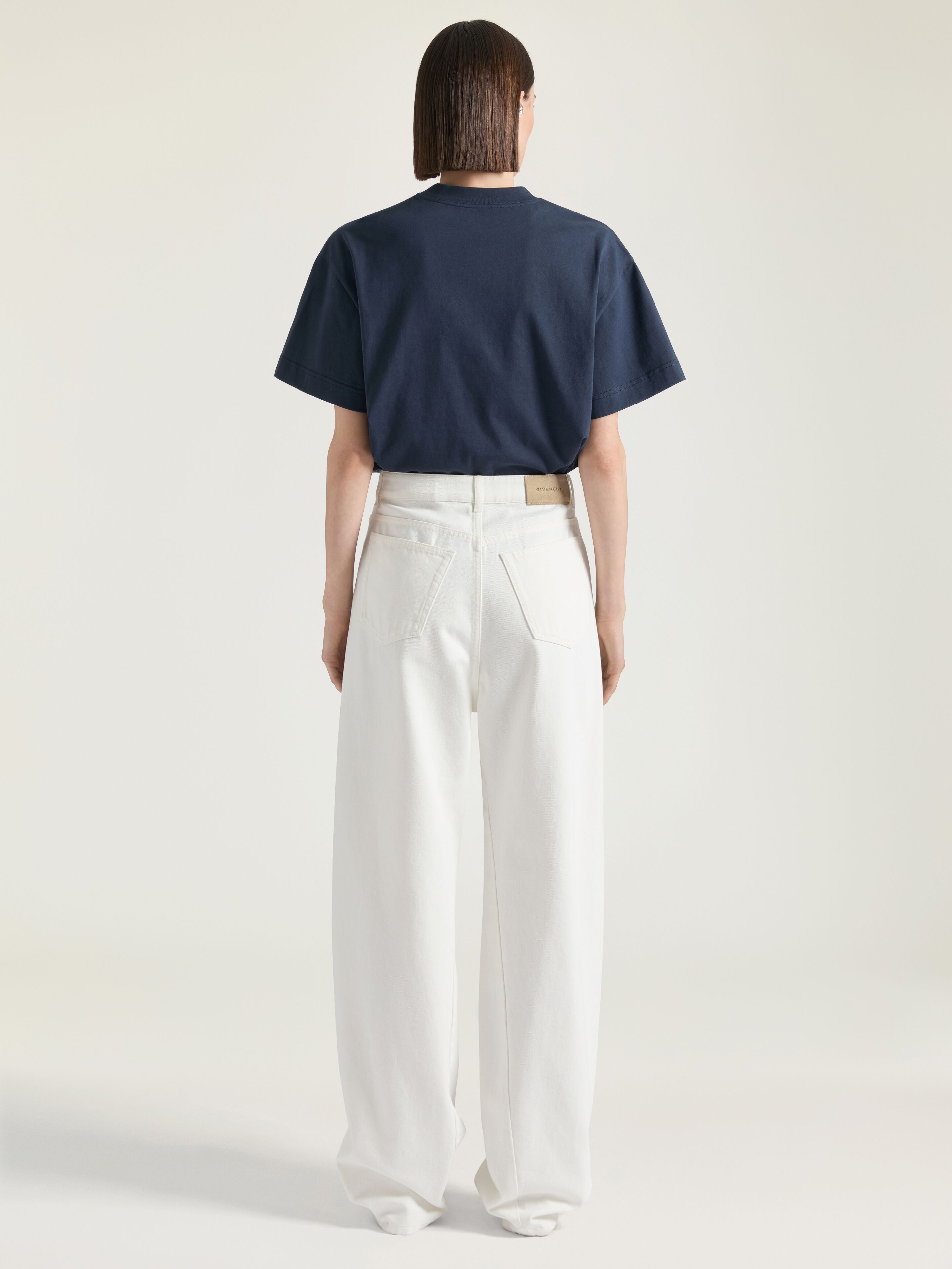 【関税込み】Givenchy ネイビー ボクシーフィット Tシャツ GIVENCHYロゴ ボクシーフィット Tシャツ - ネイビー/ホワイト