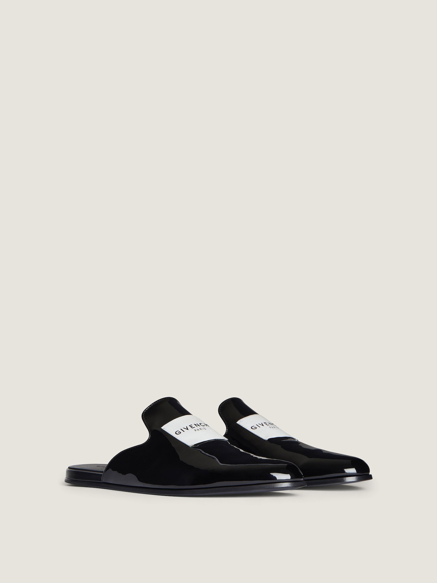 Label flat mules in patent leather Givenchy CA Givenchy