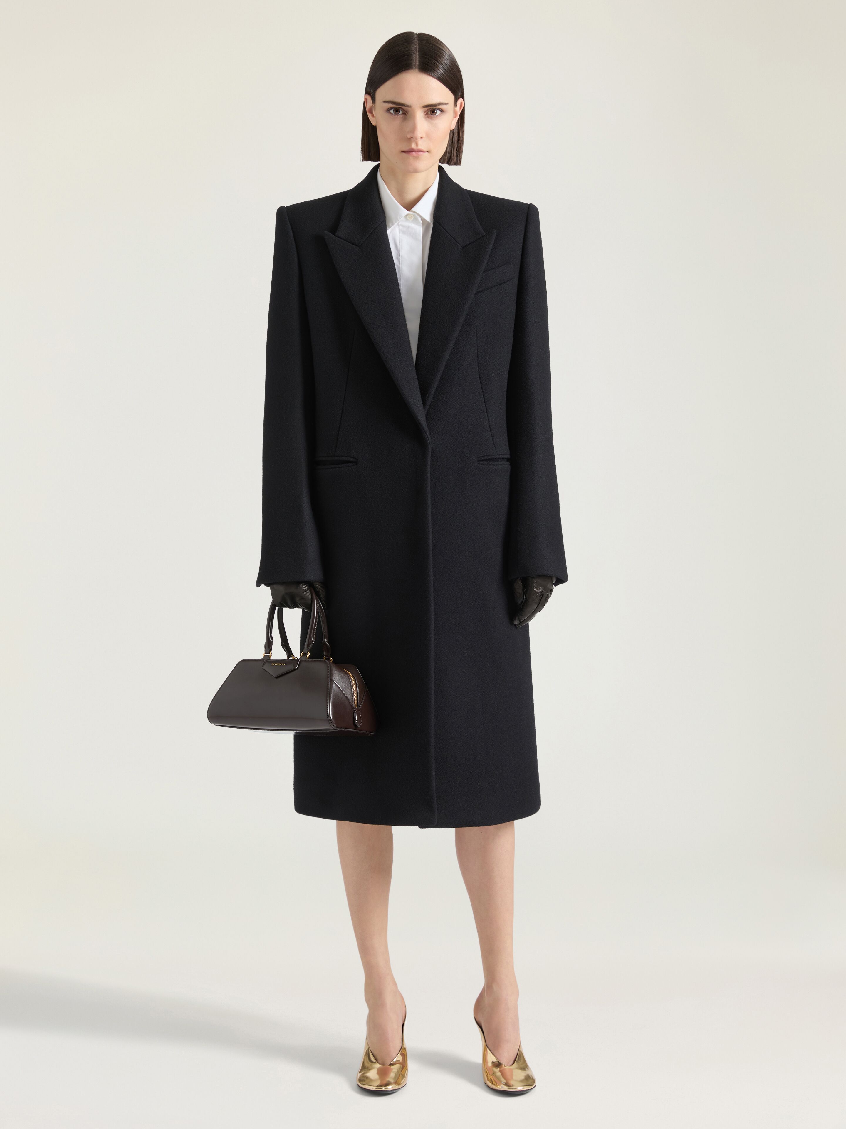 コート GIVENCHY Black Wool Oversize Coat Givenchy Black Wool Oversize Coat – LOZURI®