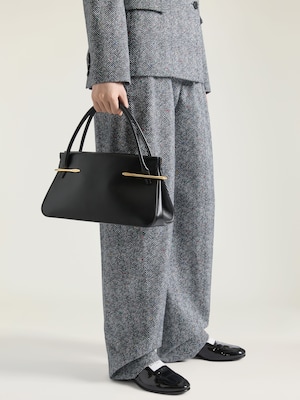 Medium Pinch bag in leather