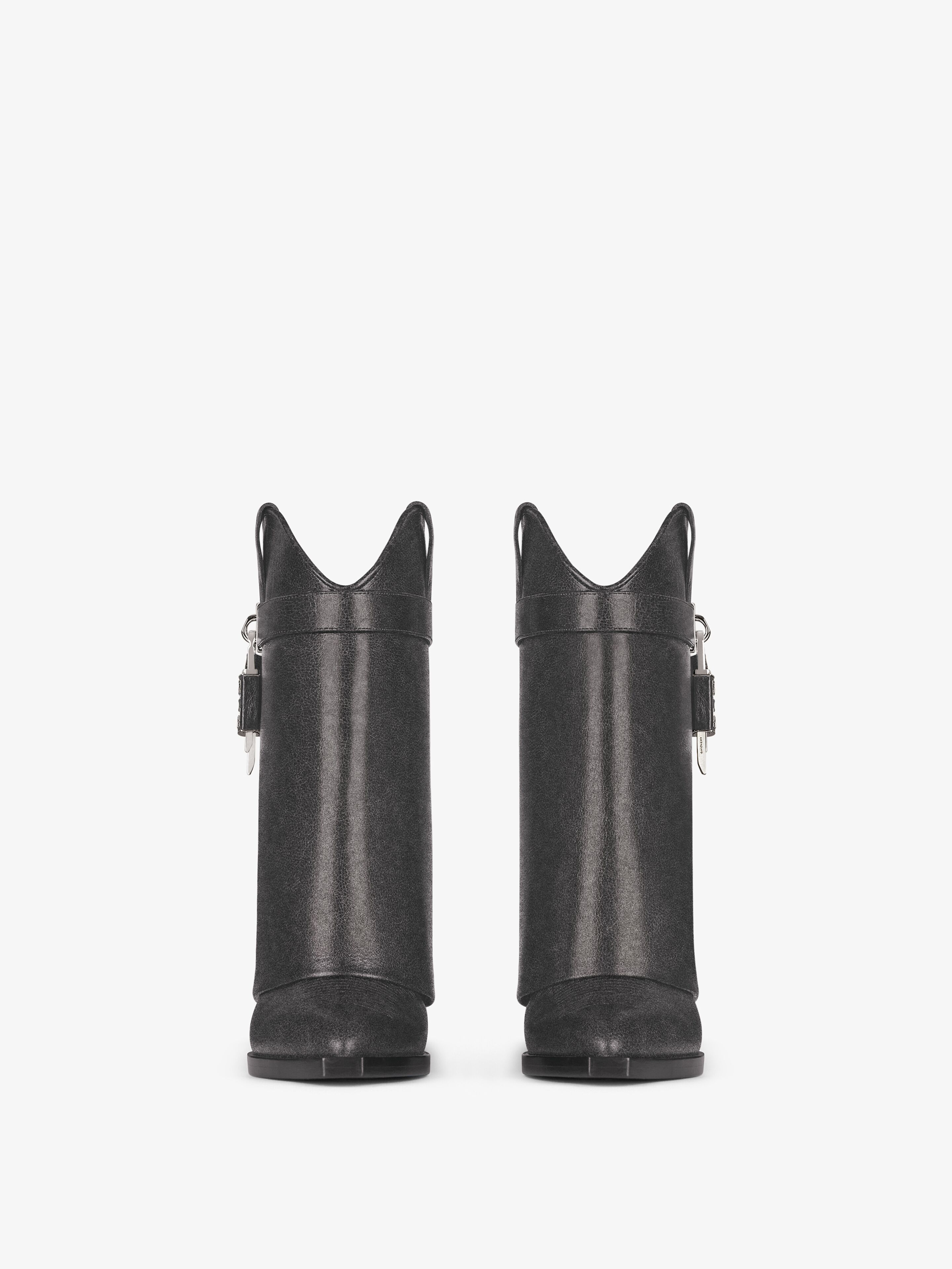 Shark Lock Cowboy ankle boots in aged leather in - black