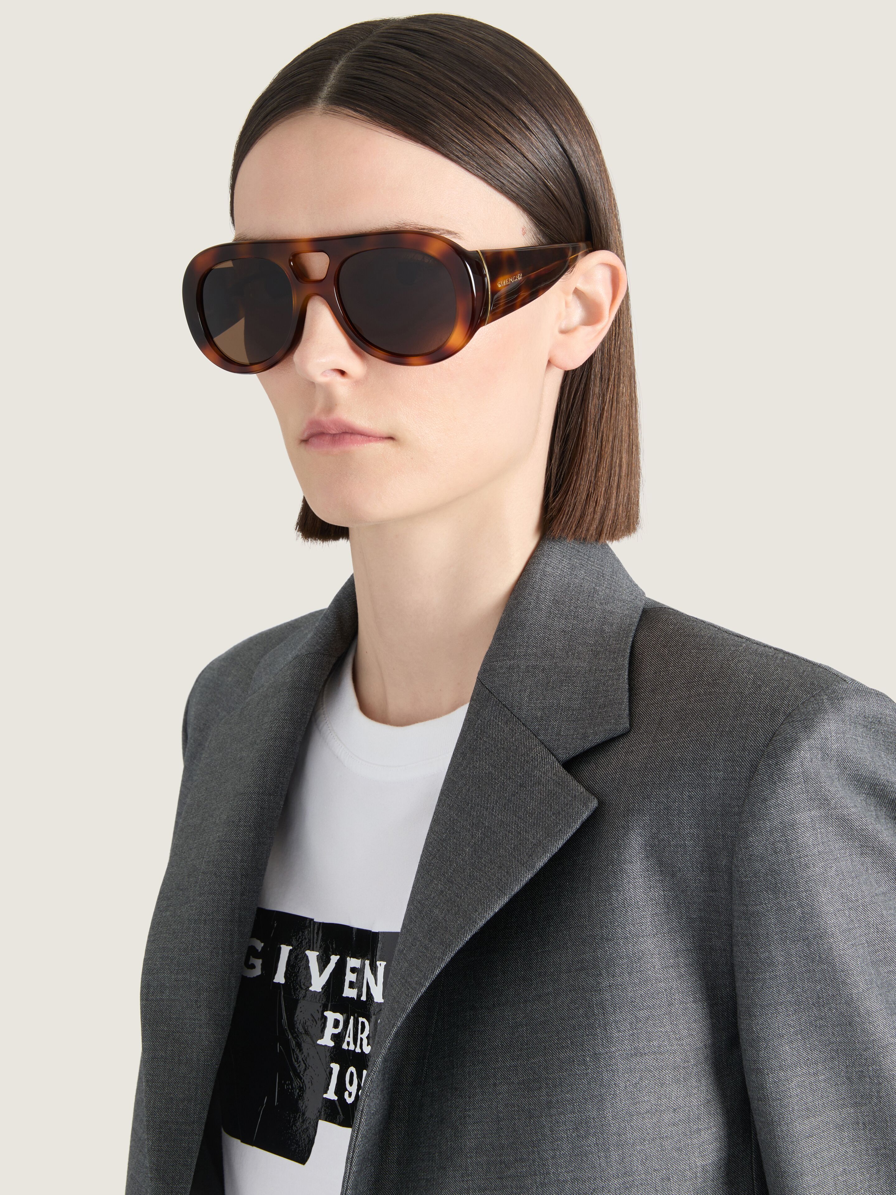 GIVENCHY Bold sunglasses in acetate | Givenchy US | Givenchy