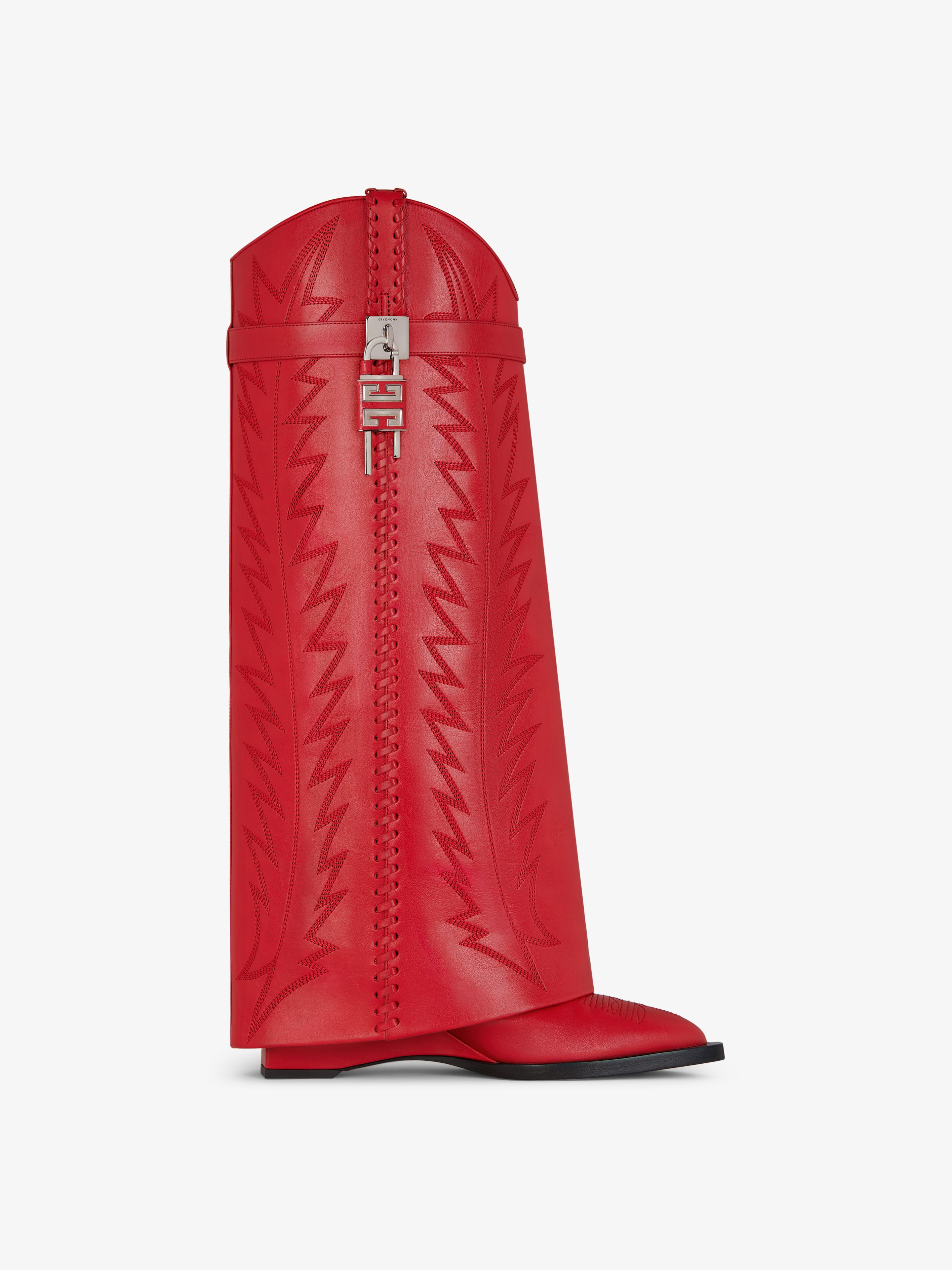 Shop Givenchy Bottes Shark Lock Cowboy En Cuir À Motif Western In Red