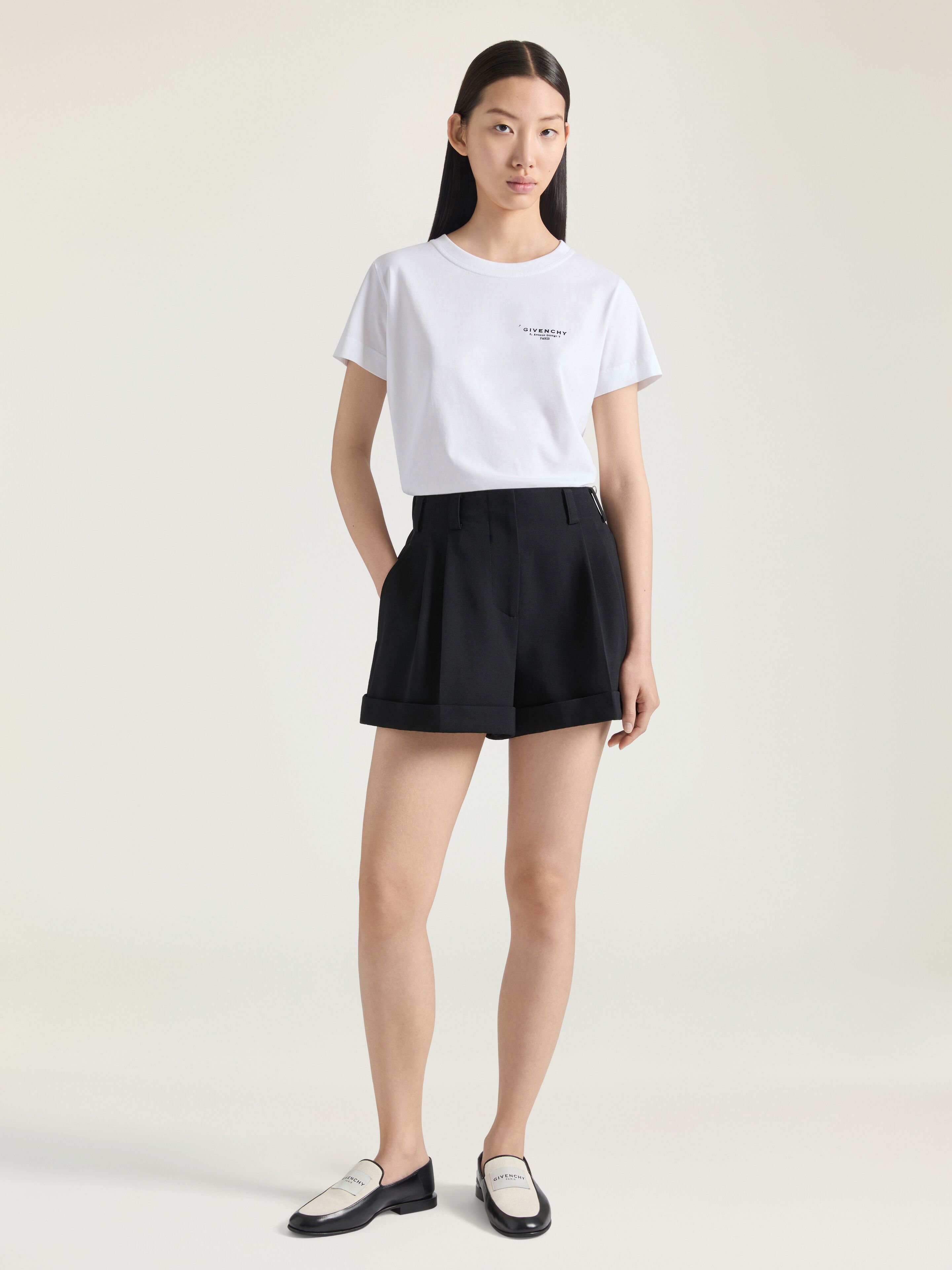 Double pleat shorts in wool in - black | Givenchy ES