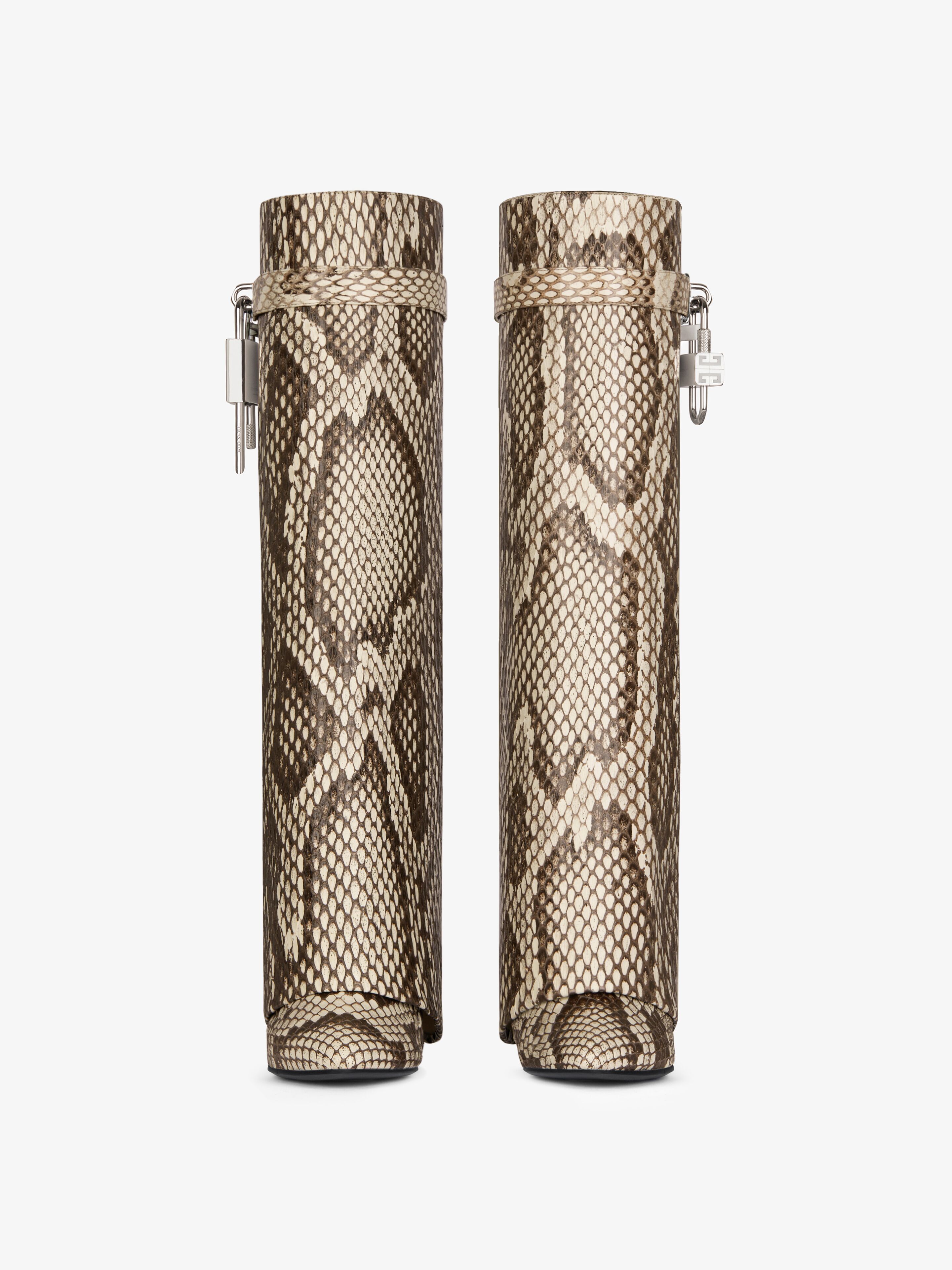 Givenchy Bottes Shark Lock Coupe Ample En Python In White