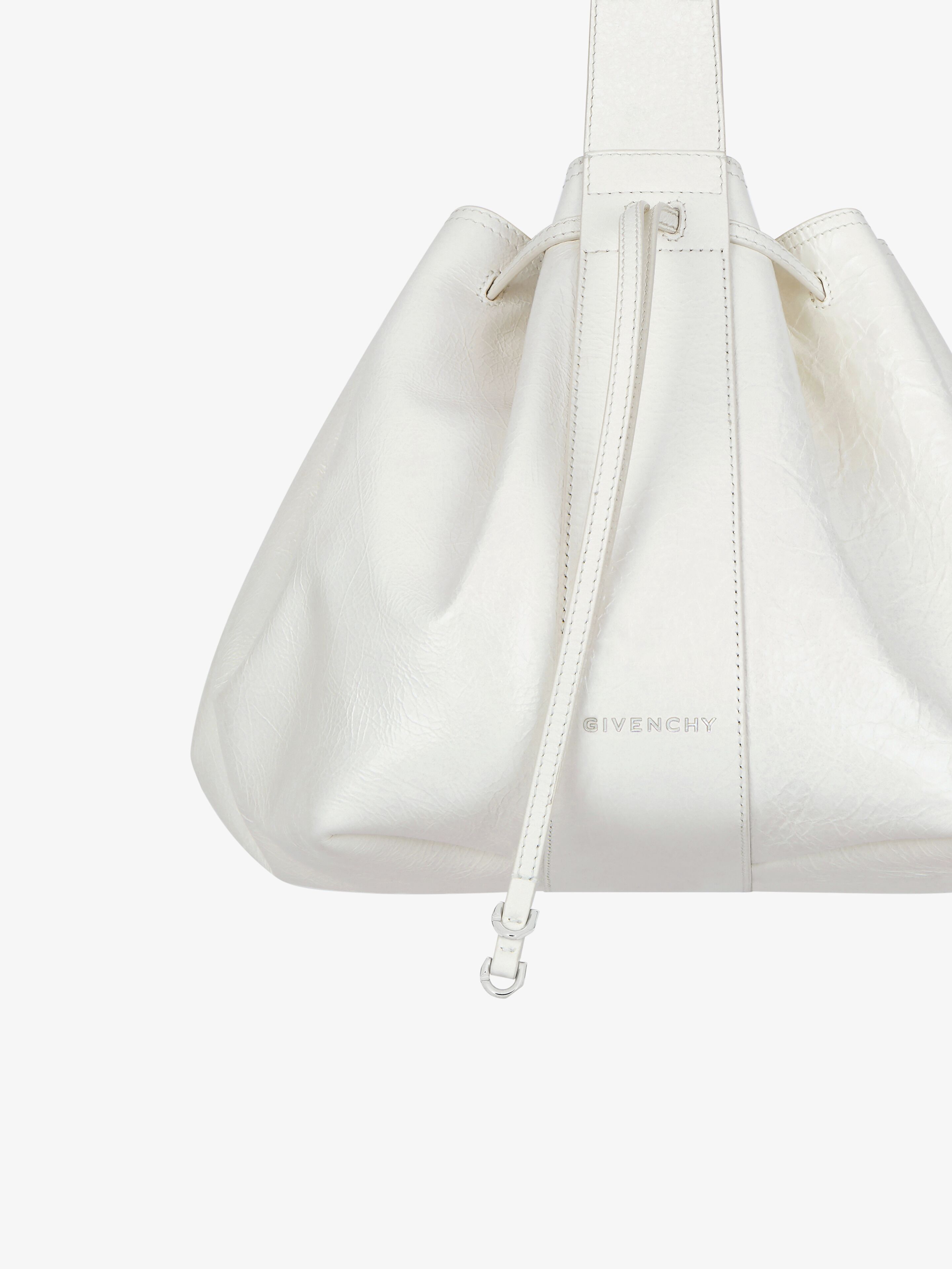 Medium Pumpkin bag in crackled leather | Givenchy CA | Givenchy